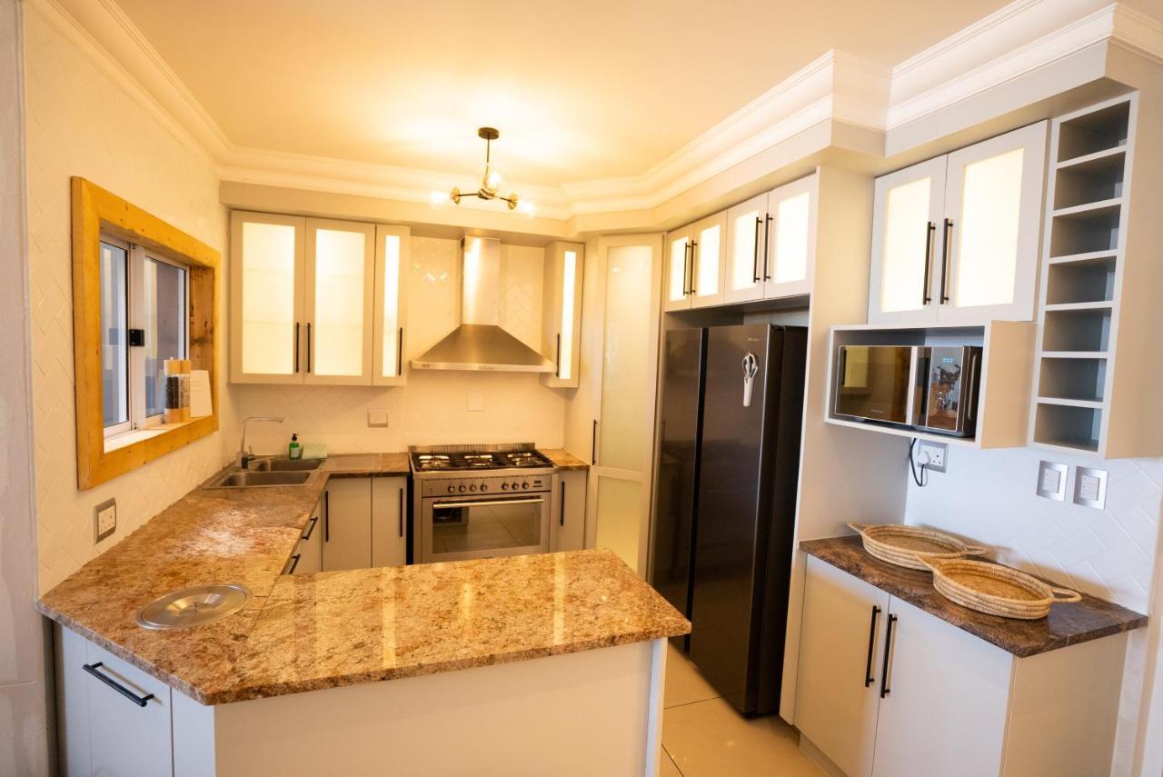 Deja Blue Beachfront Villa, Newly Renovated Langstrand المظهر الخارجي الصورة