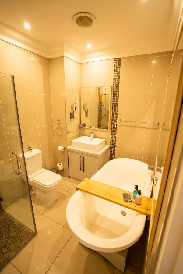 Deja Blue Beachfront Villa, Newly Renovated Langstrand المظهر الخارجي الصورة